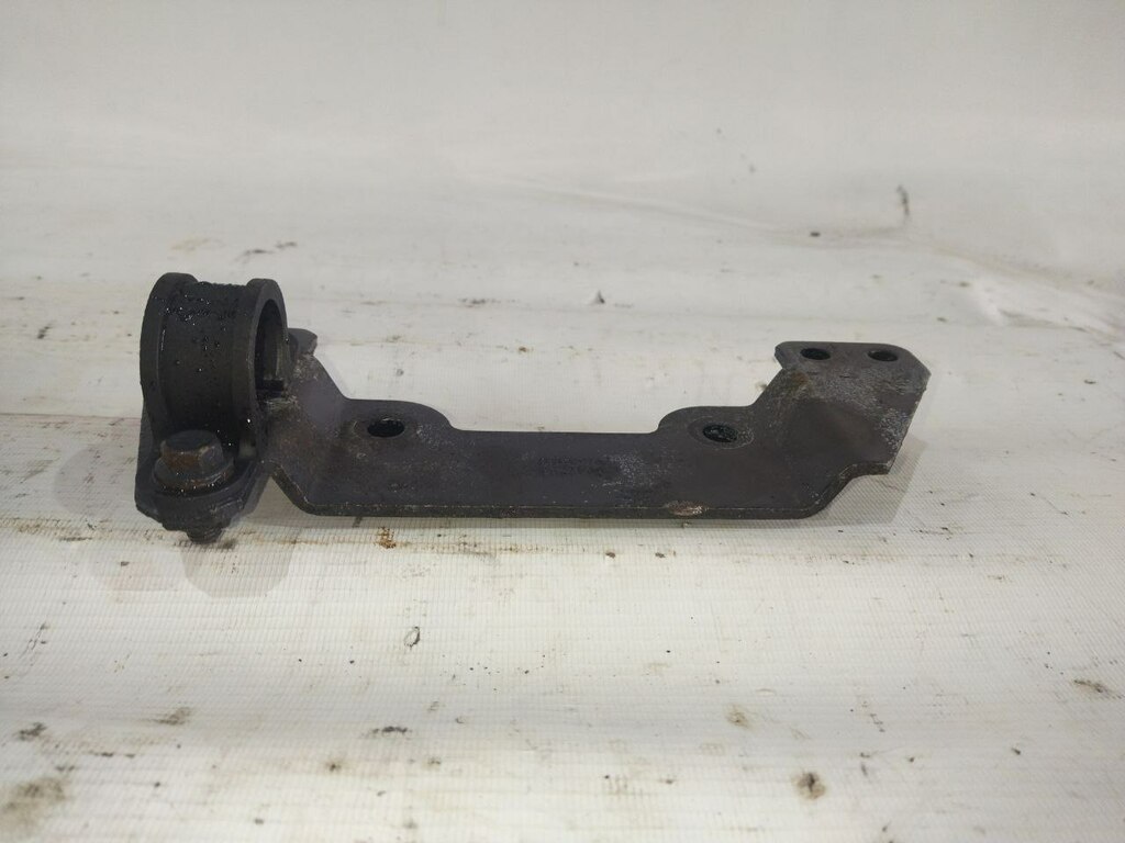 кронштейн проводки б/у - 1